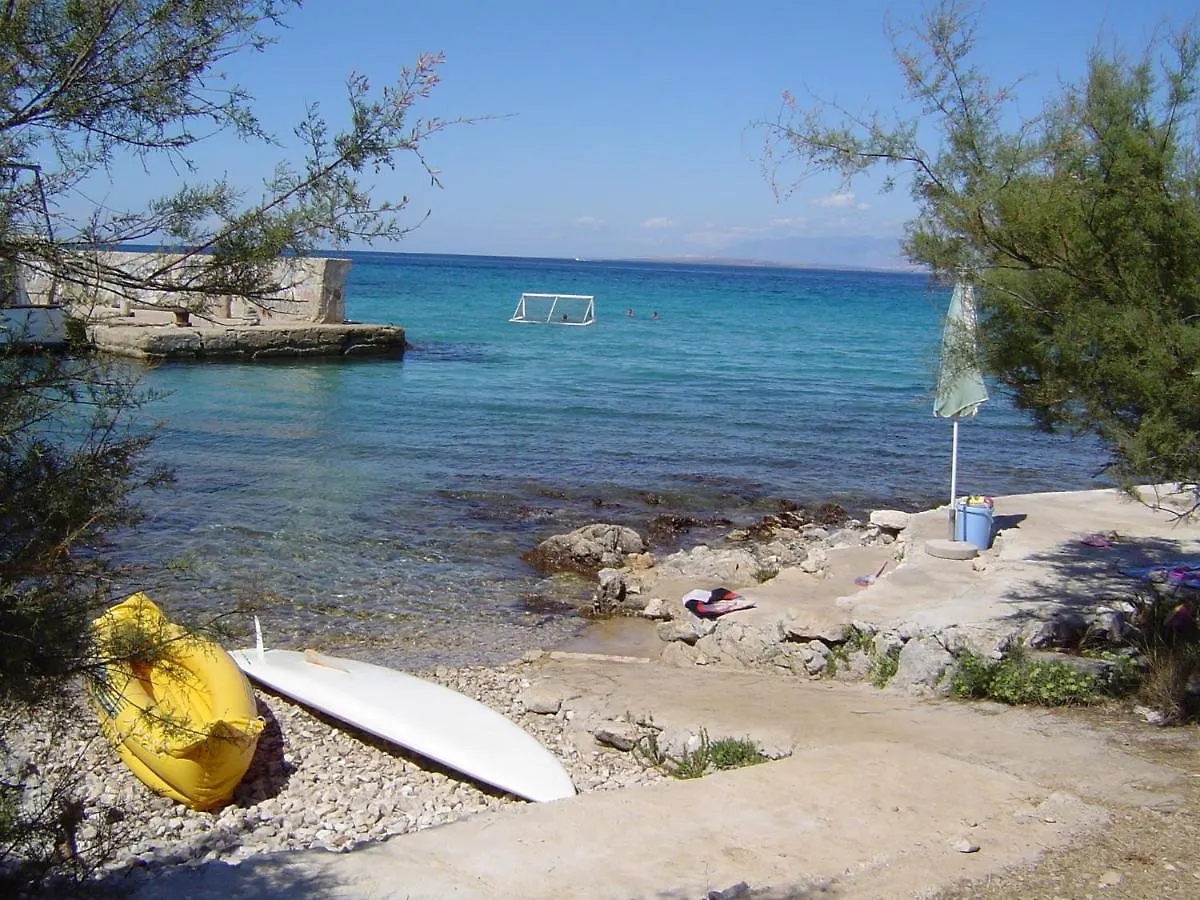 Apartment Porat 2 Ugljan Croatia