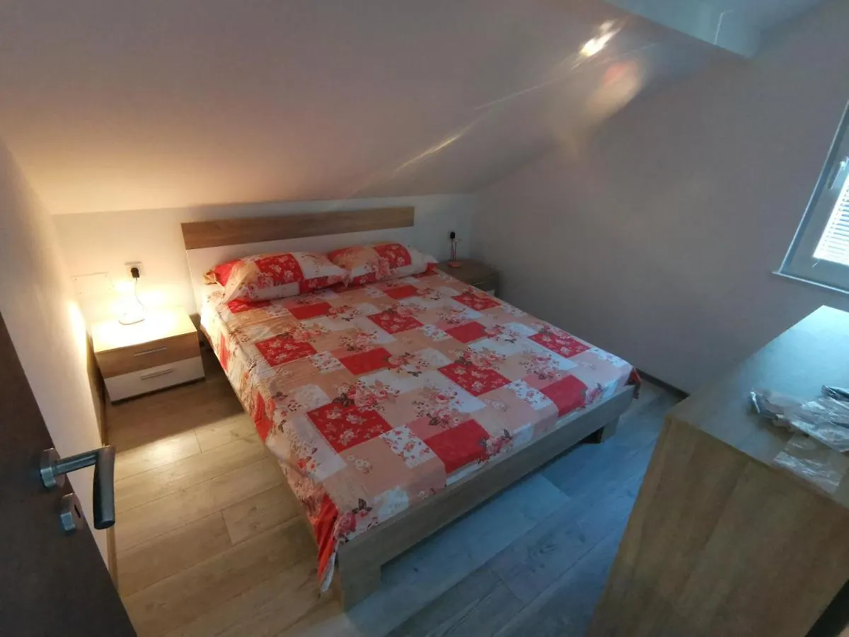 Apartment Porat 2 Ugljan