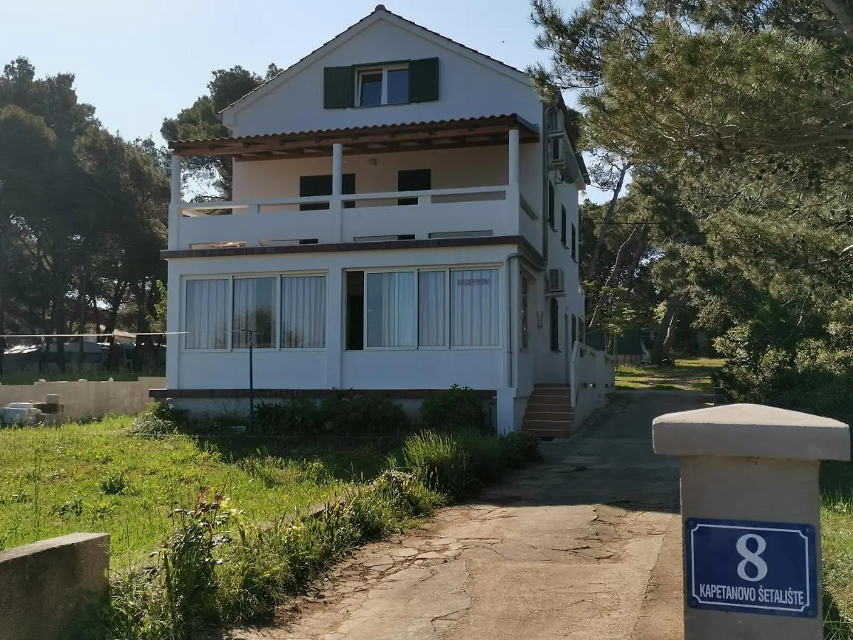 Apartment Porat 2 Ugljan